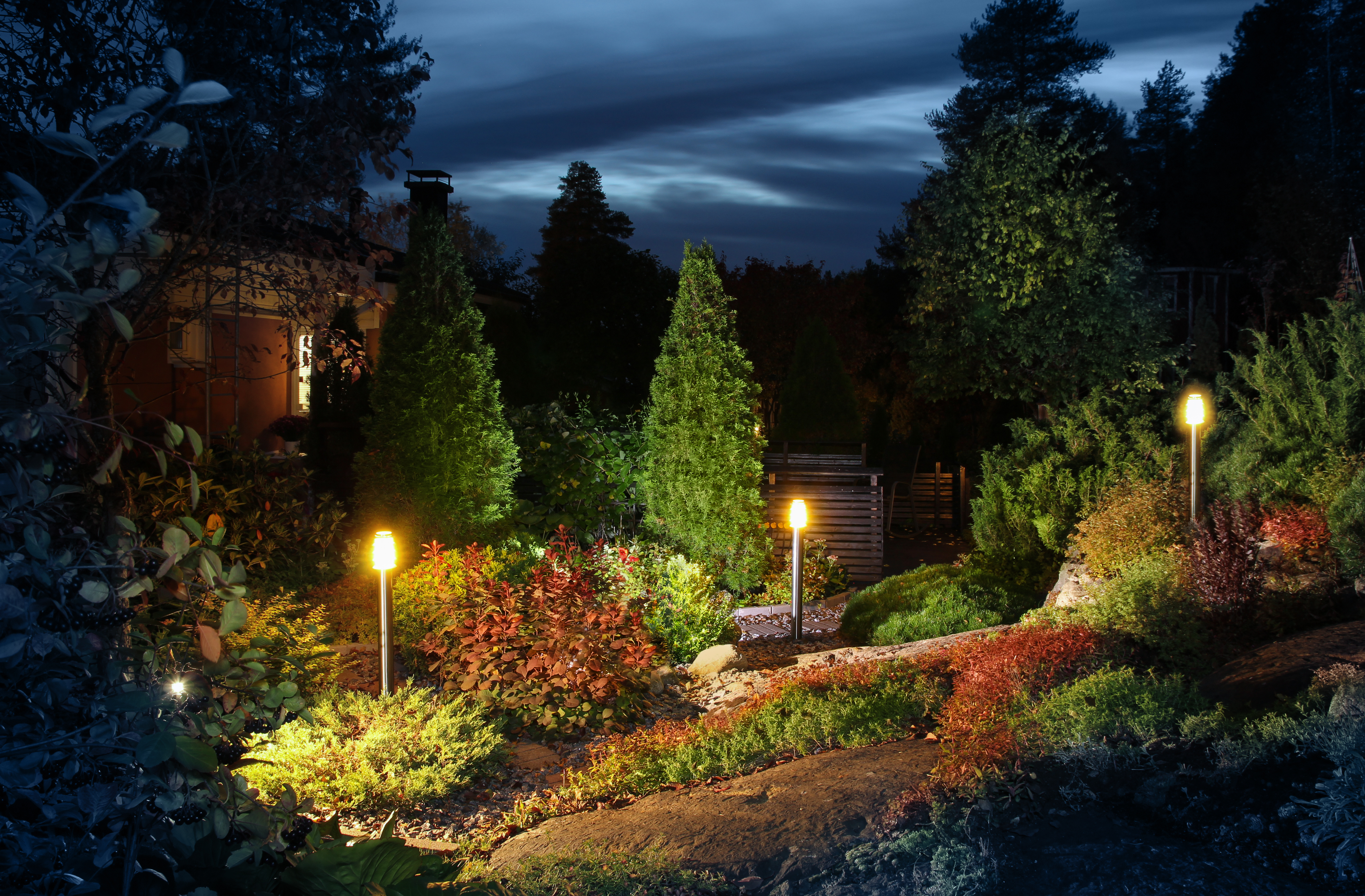 15 Garden Lighting Ideas to Transform Your Outdoor Space
